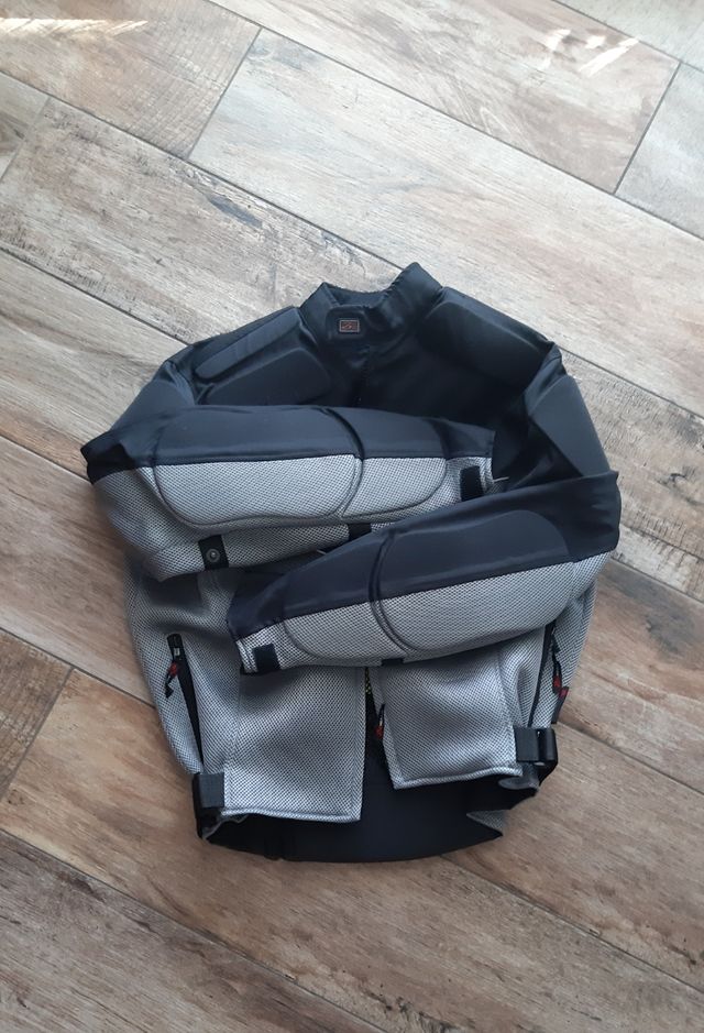 Giubbotto moto marca 2wheels con protezioni