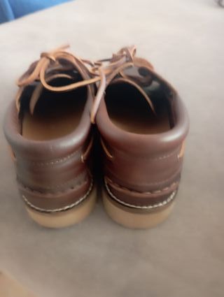 Zapato náutico de piel 