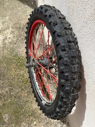Rueda delantera enduro 
