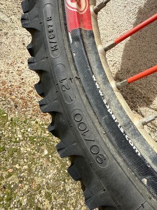 Rueda delantera enduro 