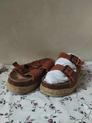 Sandalias