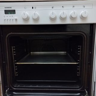 ✨ Horno empotrable Siemens en busca de nuevo chef!