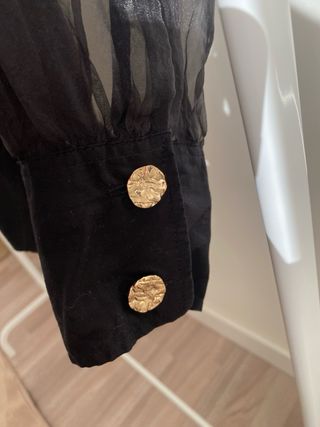 Blusa negra de zara 