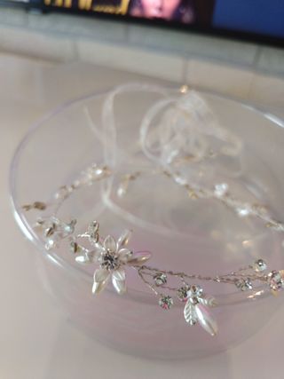 Tocado o diadema boda