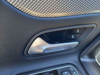 Mercedes Clase A A 250 E PHEV BUSINESS SOLUTION