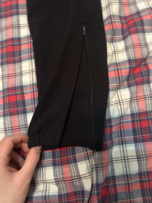 pantalones stone island negros