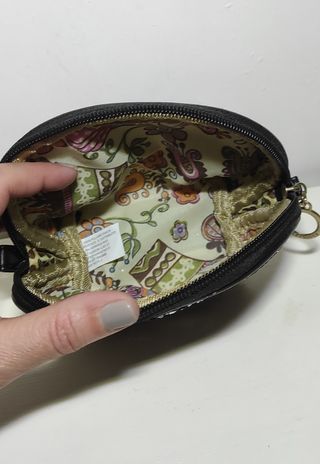 Portamonete/porta trucco nero rigido