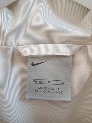 Abrigo blanco Nike
