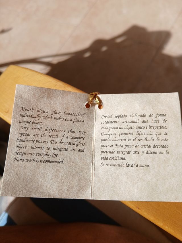 TAZZA IN VETRO SOFFIATO FATTA A MANO con relativa scatola per