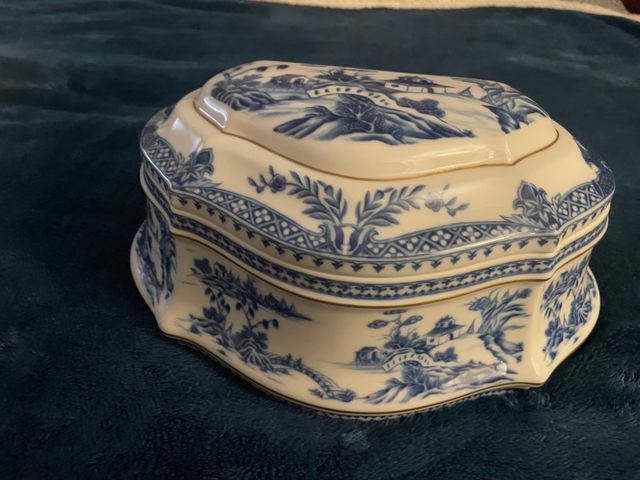 Cofre porcelana inglesa