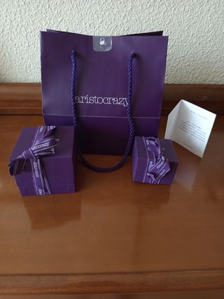 Colgante y pendientes