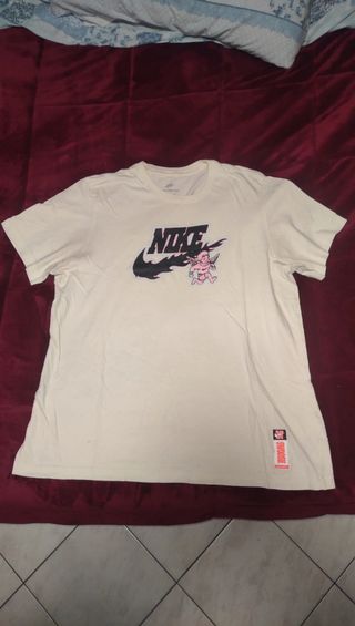 T-shirt nike