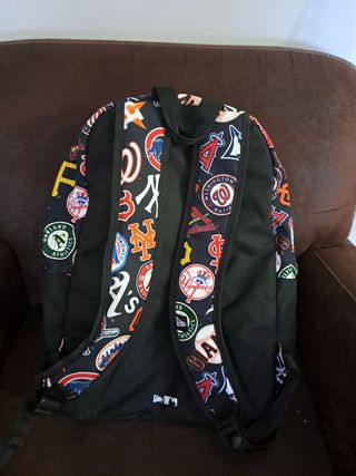 Mochila escolar nueva
