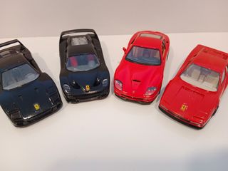 Lote 4 Ferrari a 1:43, usados