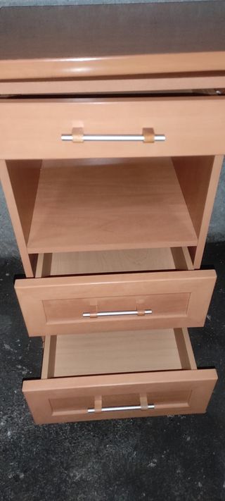 Escritorio esquinero