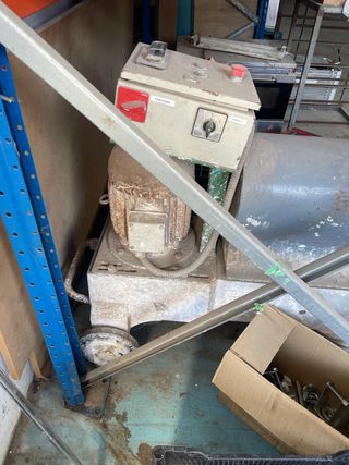 Maquina de pulimentar suelos