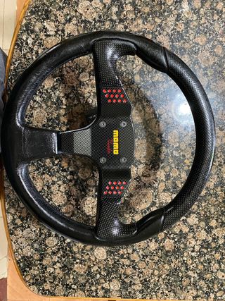 Volante Momo Thunder