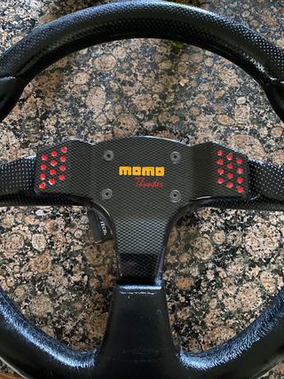 Volante Momo Thunder