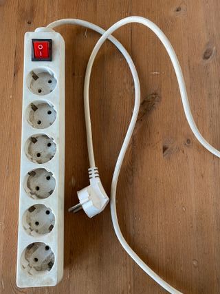 Regleta 4 enchufes con interruptor