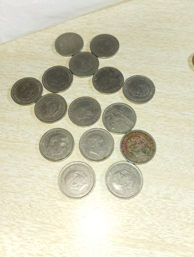 Monedas de Franco y el rey