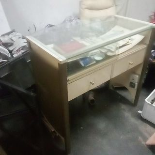 Coppia di banconi per negozio