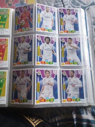 Cromos Adrenalyn 18-19