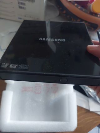 Lettore DVD esterno.