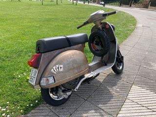 Vespa T5 125 cc.