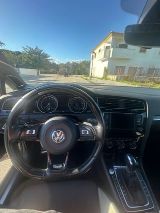 Volkswagen Golf 7 R