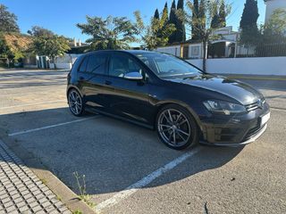 Volkswagen Golf 7 R