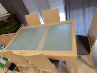 Mesa comedor extensible de cristal ,sin sillas
