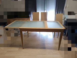 Mesa comedor extensible de cristal ,sin sillas