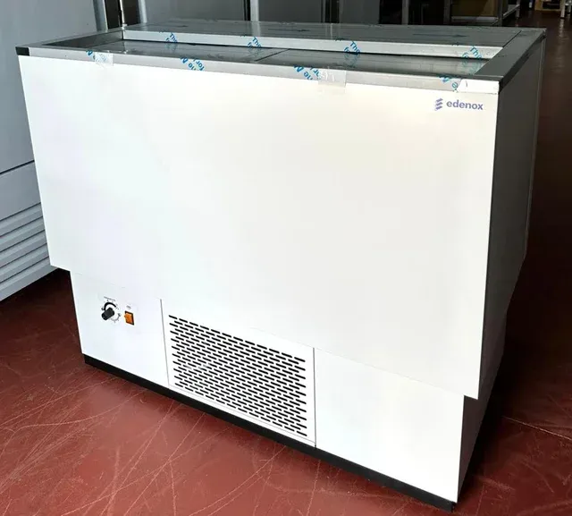 BOTELLERO DE COLOR BLANCO FRIGORIFICO