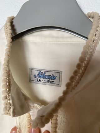 Conjunto camisa y falda Nekenia