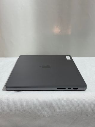 Apple Macbook Pro M1 Pro 16.2"