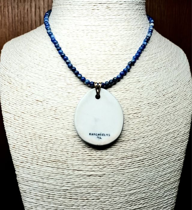Medallon de sargadelos con collar