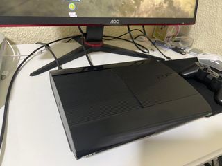 Playstation 3 super slim ps3 con 15 juegos