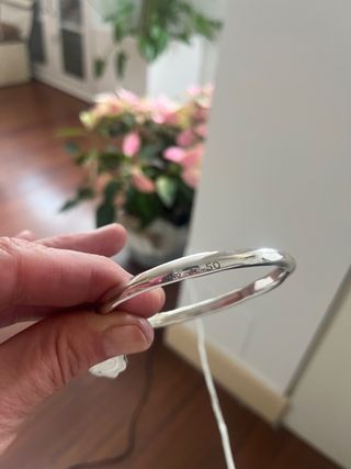 Pulsera rígida con perla plata Unode50