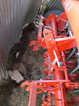 Sembradora marca Solá