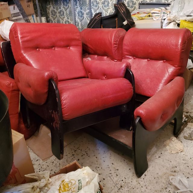 Sillas de madera maciza. Diseño años 50