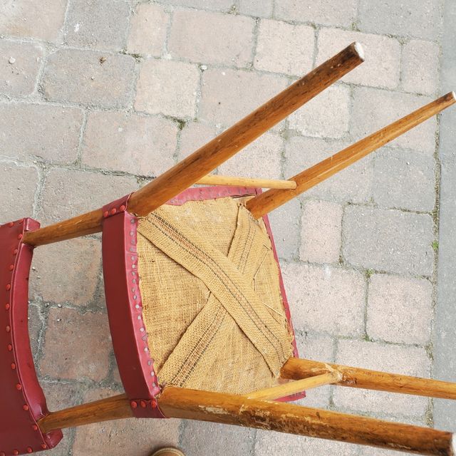 Sillas de madera maciza. Diseño años 50