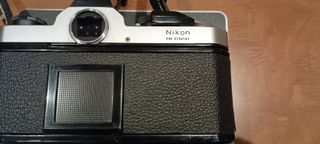 CONJUNTO CÁMARA FOTOGRÁFICA NIKON FM + OBJETIVOS.