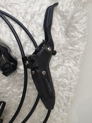 Frenos Sram Level Silver Stealh