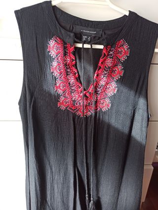 Vestido negro bono chip