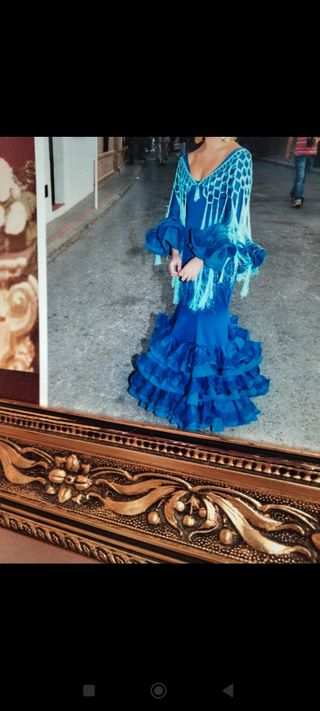 Mantoncillo de flamenca mujer y flor de flamenca