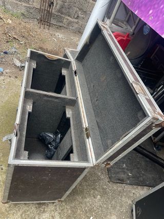 Se venden flycase diferent tamaño