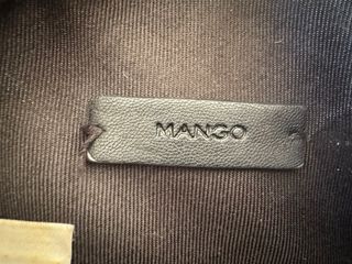 Bolso riñonera de piel Mango en perfecto estado