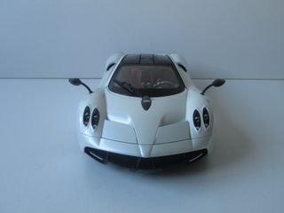 1/18 Pagani Huayra 2011 GTAutos/Welly