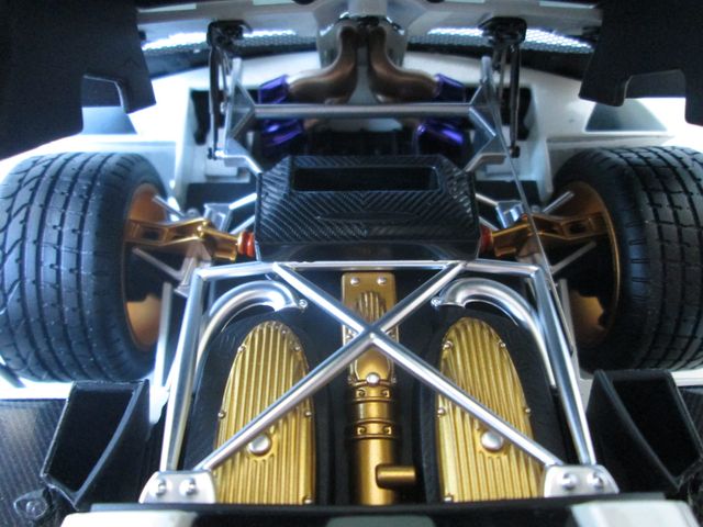 1/18 Pagani Huayra 2011 GTAutos/Welly