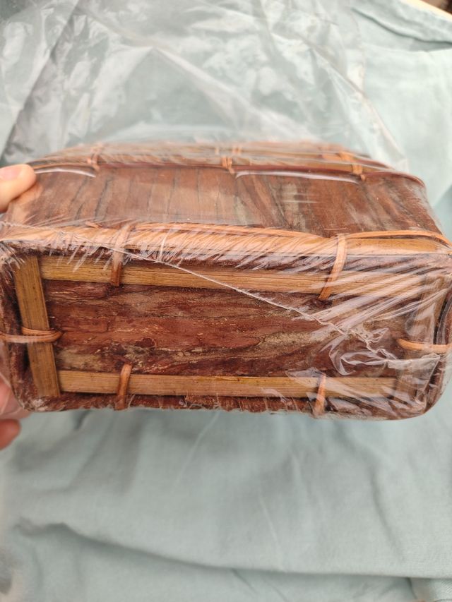 Cestini rettangolari portafiori in corte